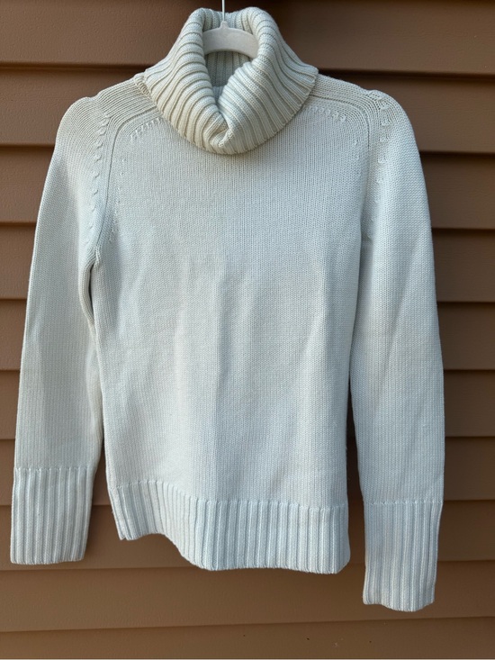 Theory Sweaters - Theory wool turtleneck sweater